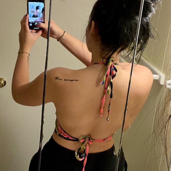 🌈Festival Halter Tie Crop Top🌈 OS - Picture 3 of 5